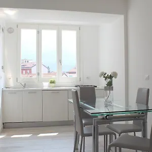 Appartement Meschihouse - Da Vinci 35, Lecco