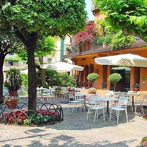 Don Abbondio Hotell