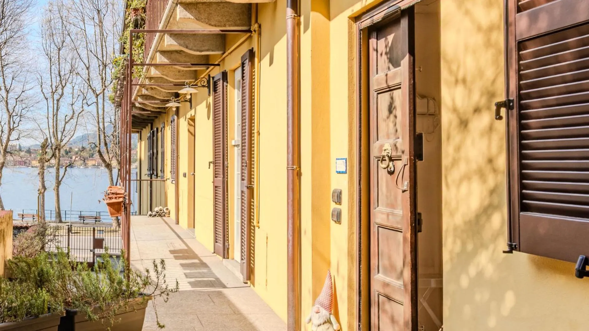 Contatti di Locazione Turistica Lungolago